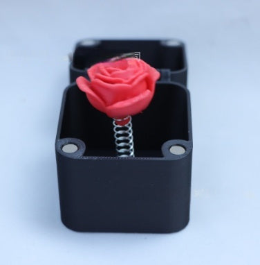 Funny Christmas Prank Gift Box – Creative Middle Finger Gag Toy for Office Desk & Home Decoration